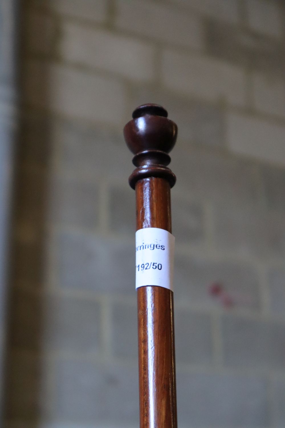 An early Victorian mahogany adjustable polescreen, height 136cm